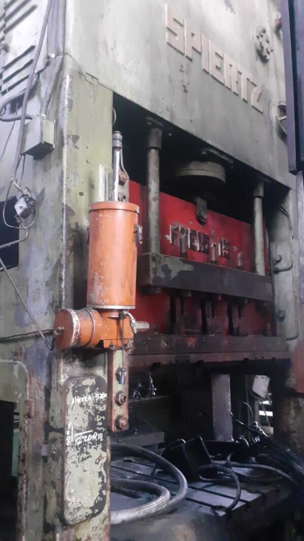 Spiertz a doppia biella 250-300 ton - immagine 3