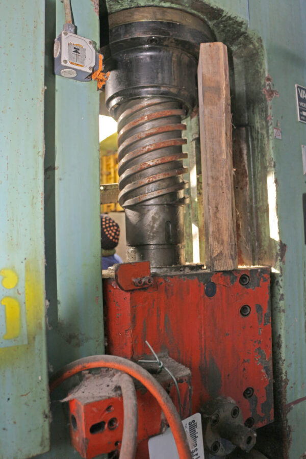 Vaccari 220 ton 170mm