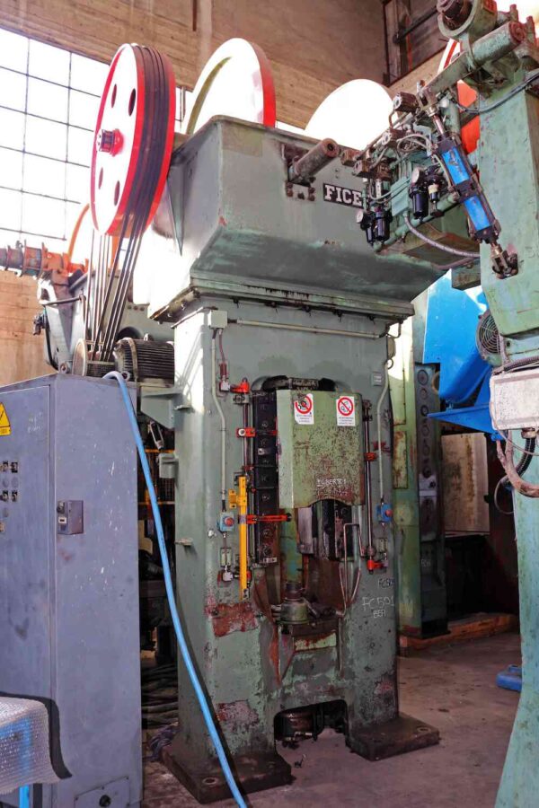 Ficep 330 ton 180mm