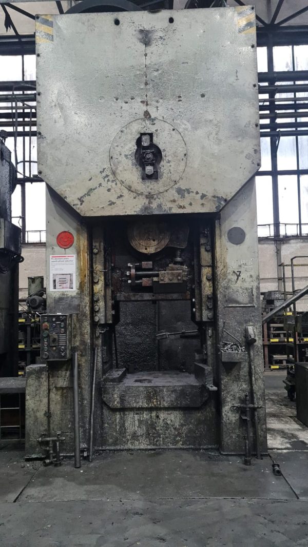 Smeral LKM 1600 ton