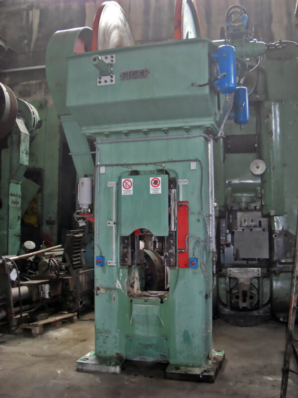 Ficep 330 ton180mm