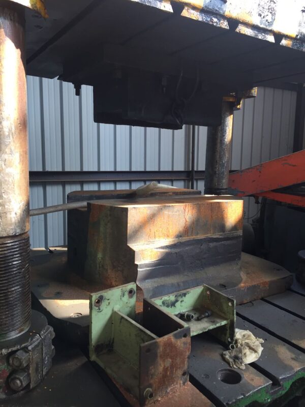 800 ton a 4 colonne