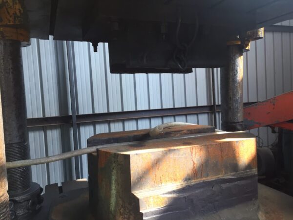 800 ton a 4 colonne - immagine 2